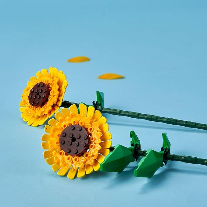 LEGO Botanicals Girasoli - Set di Fiori Finti per Bambine e Bambini 8+ Anni, Bouquet da Esporre come Decorazione di Casa o della Camera da Letto, Regalo per Ragazza, Ragazzo, Donna o Uomo - 40524 Visita lo Store di LEGO