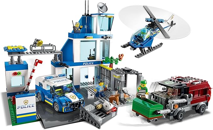 LEGO City Police Stazione di Polizia, Set con Elicottero Giocattolo, Macchina e Camion della Spazzatura, Giochi per Bambini, Bambine, Ragazzi e Ragazze da 6 Anni in su, Idee Regalo 60316