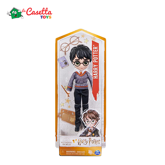 SPINMASTER -HARRY POTTER - Bambola articolata Harry Potter 20cm | Bacchetta e divisa di Hogwarts inclusa | Collezione Harry Potter | Per bambini dai 5 anni in su